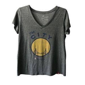 Women's Sportage Gray/Yellow Distressed Golden State Warriors T-Shirt. Size XXL